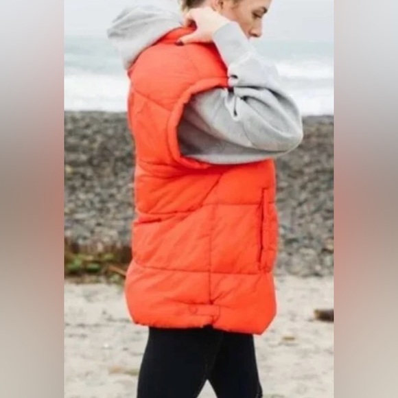 FP Movement Orange Puffer Vest | Free People | In a Bubble Oversized Vest NWT M - Picture 3 of 11